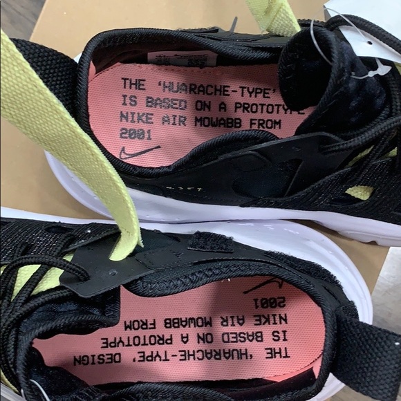 black and pink huaraches